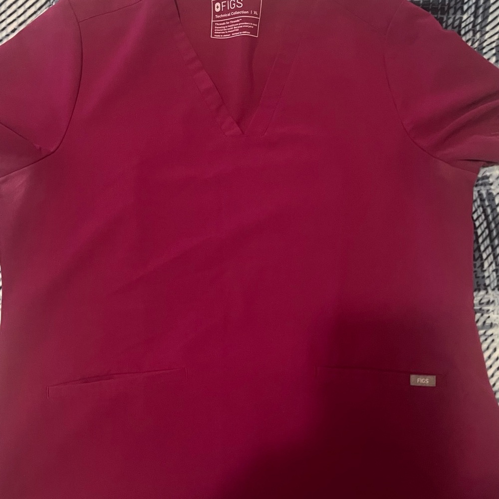 Figs Women's Scrub Top in Raspberry Sorbet